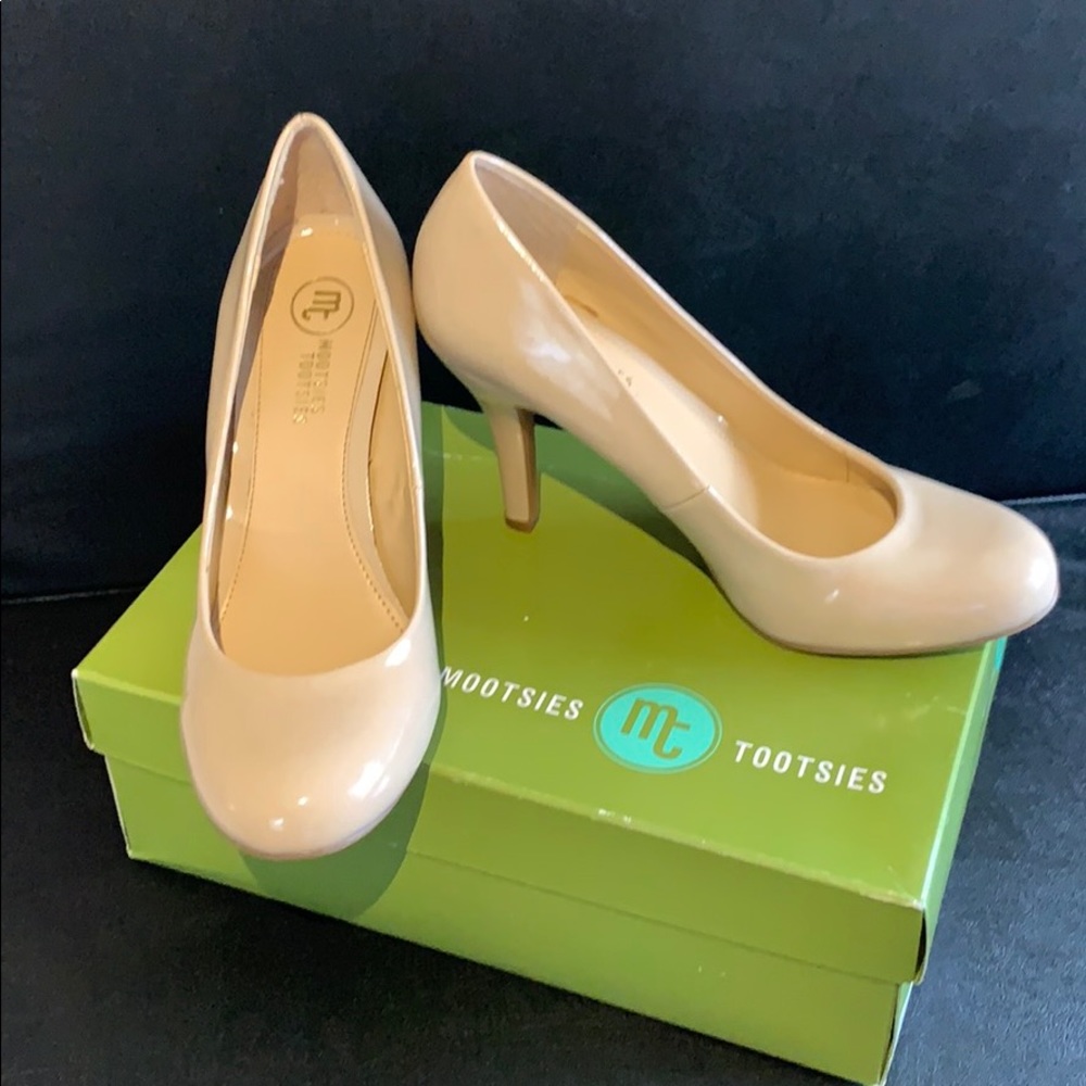 3” High Heels Pump in Go with everything Beige